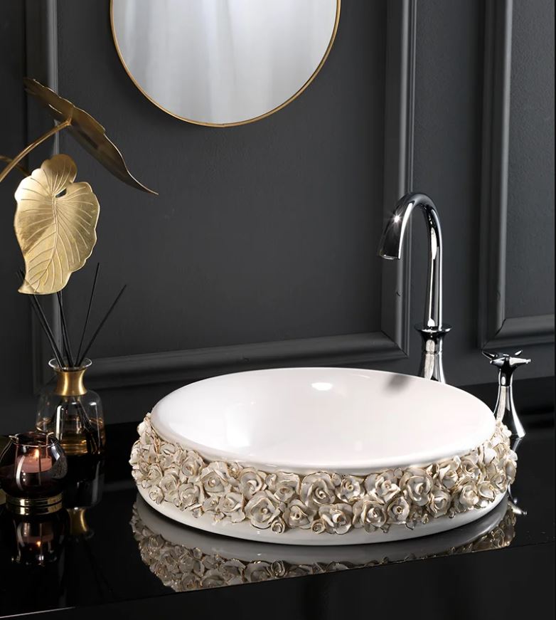 Terzofoco Bouquet glossy white wash basin with gold petals