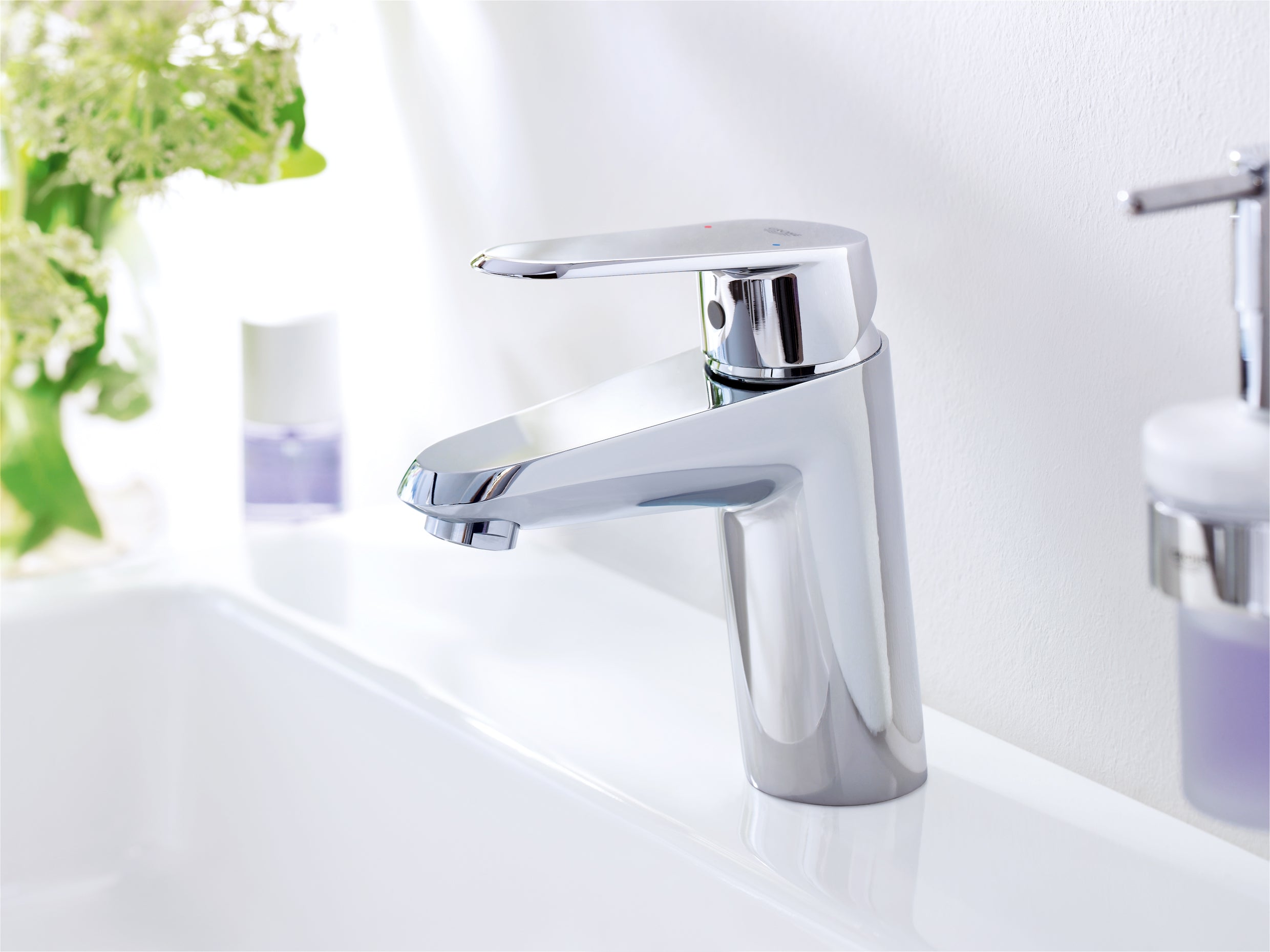 Grohe Eurodisc single lever basin mixer installed in bathroom