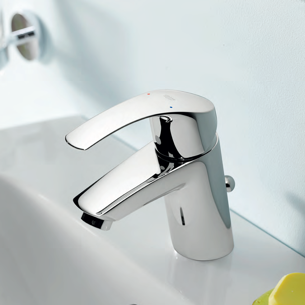 Grohe Eurosmart single lever basin mixer installed in bathroom