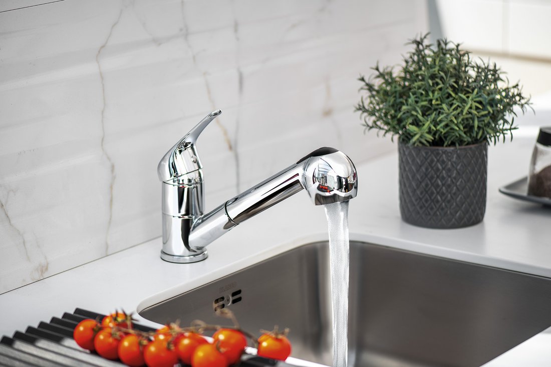 Logic standing kitchen mixer pull-out spray Pakistan, Modern Logic kitchen mixer with pull-out spray, Flexible spout Logic kitchen faucet Pakistan, Durable Logic kitchen mixer tap Pakistan, Premium Logic pull-out spray kitchen mixer,